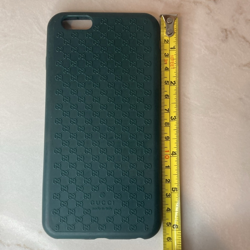 Gucci iPhone case. - Picture 3 of 4